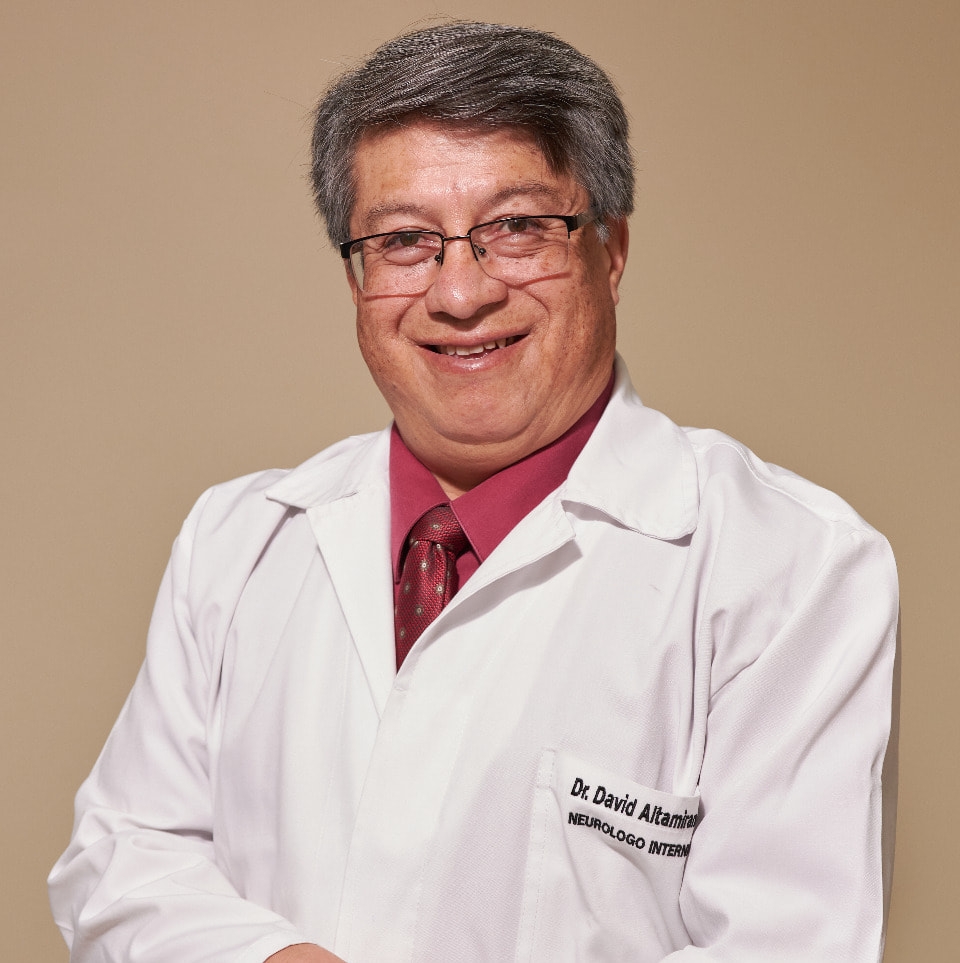 Dr. David Altamirano Escobar : Neur&oacute;logo en Quito
