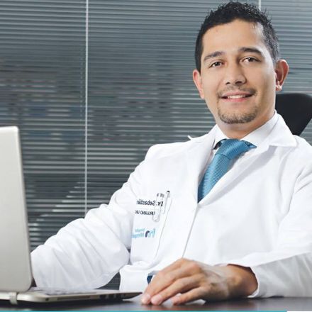 Dr. Sebasti&aacute;n Hervas : Ur&oacute;logo en Quito