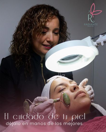 Radiante Beauty Lab: Centro Est&eacute;tico en Ambato:  Grasa Localizada, Tratamientos Acn&eacute;, Ca&iacute;da del Cabello. 